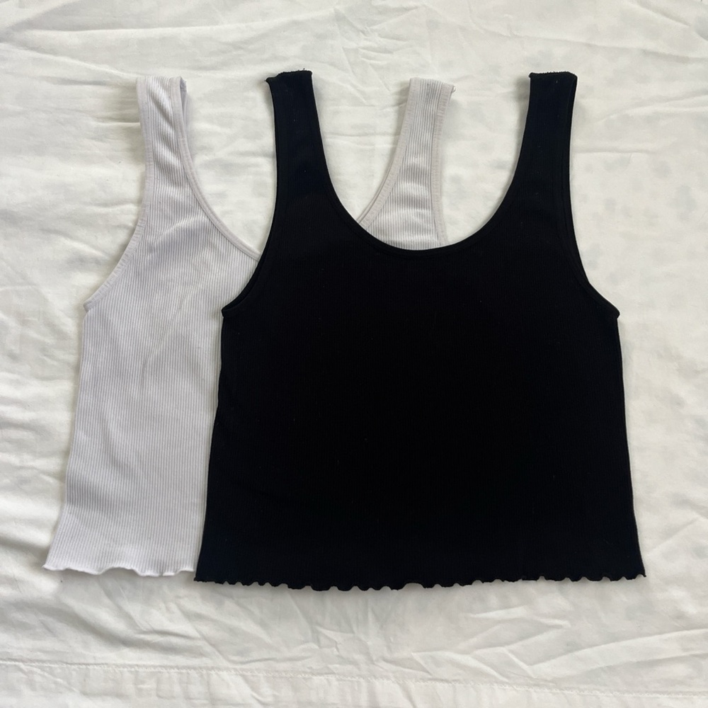 Wallflower black and white tank top set.